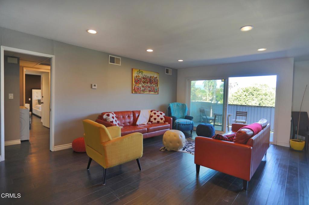 382 E California Boulevard 308