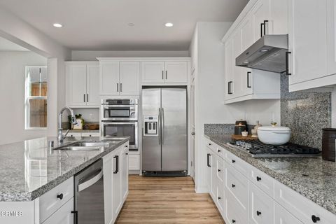 Tiny photo for 580 Alabama Street, Ventura, CA 93001 (MLS # V1-33407)