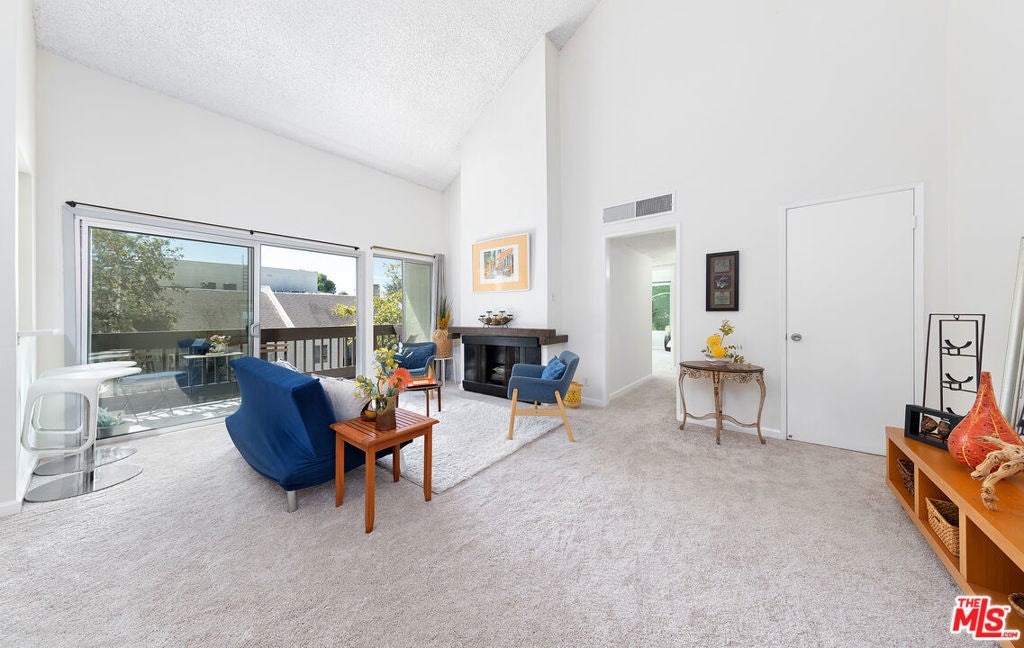 11301 Summertime Lane