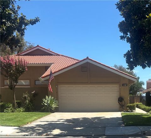 Photo of 1188 Upland Hills DR S, Upland, CA 91786 (MLS # IV26160932)