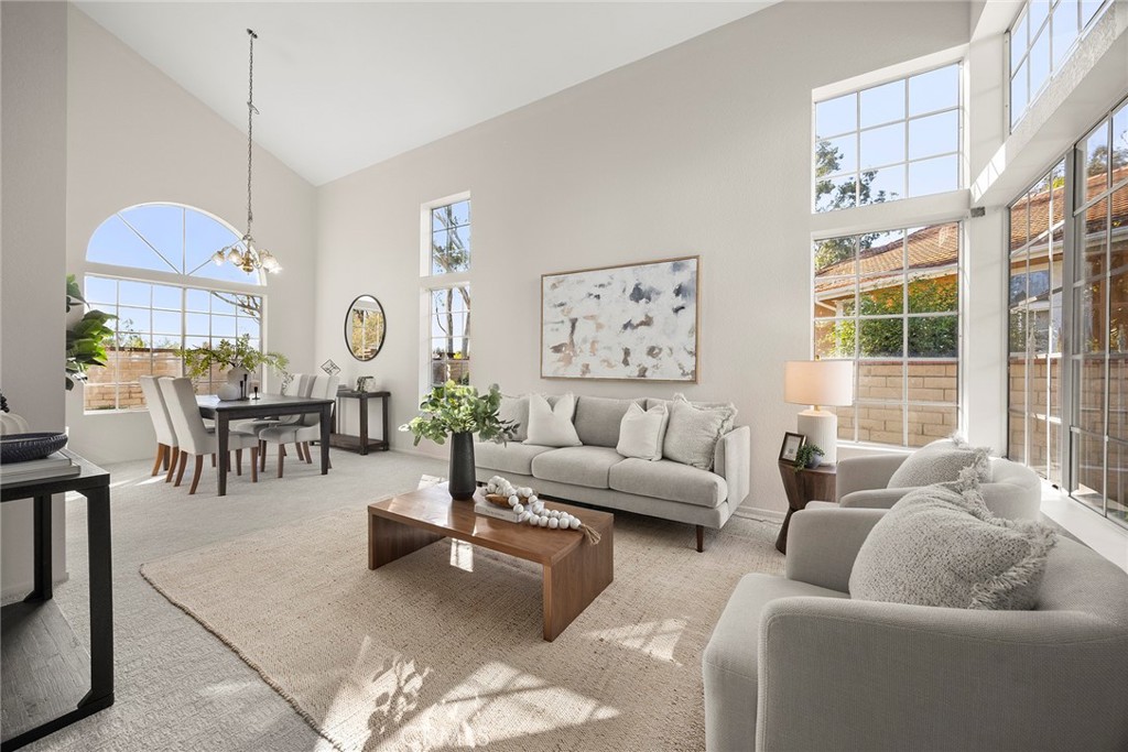 13639 Meadow Crest Drive