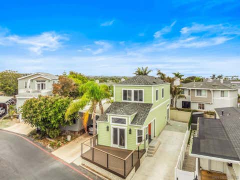 Photo of 6550 Ponto Dr Dr #19, Carlsbad, CA 92011 (MLS # 260019739SD)