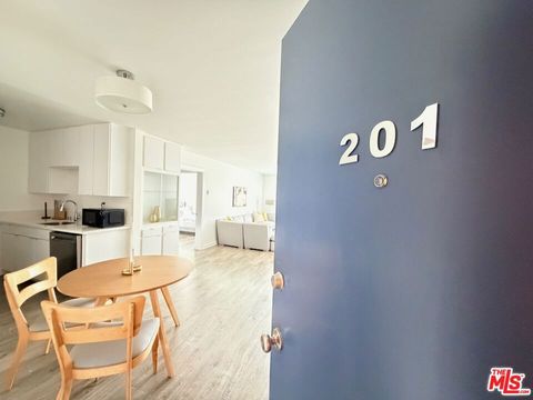 Photo of 5805 W 8th Street #201, Los Angeles, CA 90036 (MLS # 26843957)