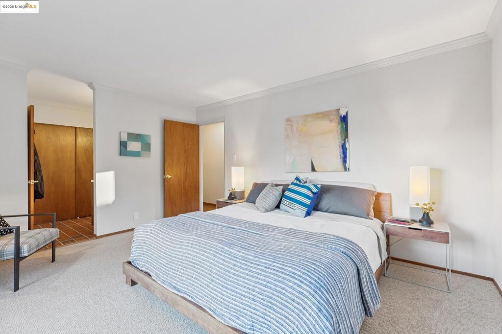 EL CERRITO HILLS - Residential