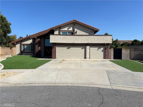 Photo of 1515 Conestoga Court, Redlands, CA 92373 (MLS # IV26118734)