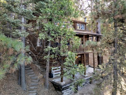 Photo of 25121 Pine Cove Road, Idyllwild, CA 92549 (MLS # 219136700DA)