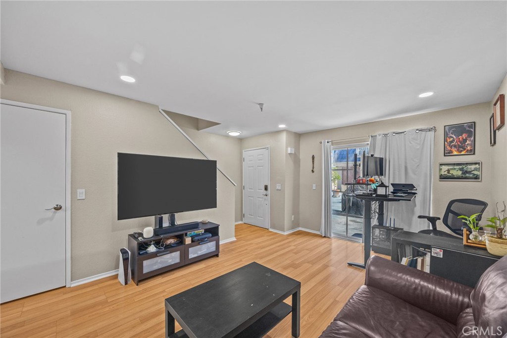 Calais Terrace - Residential