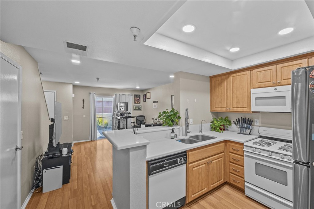 Calais Terrace - Residential