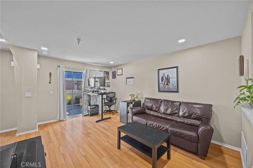 Calais Terrace - Residential