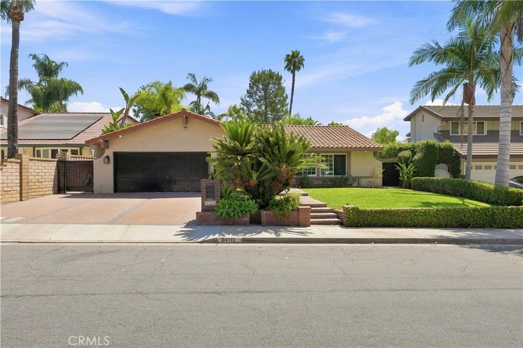 24112 Valyermo