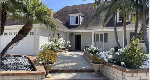 Photo of 1632 Indus St, Newport Beach, CA 92660 (MLS # OC26073605)