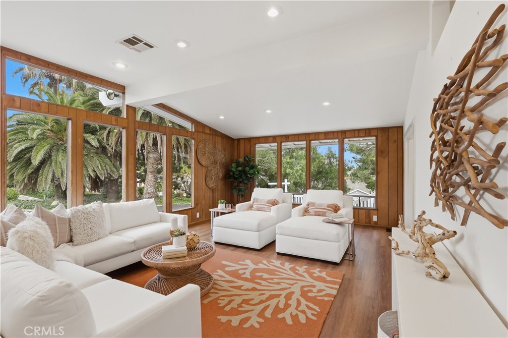 2275 W 25th 242