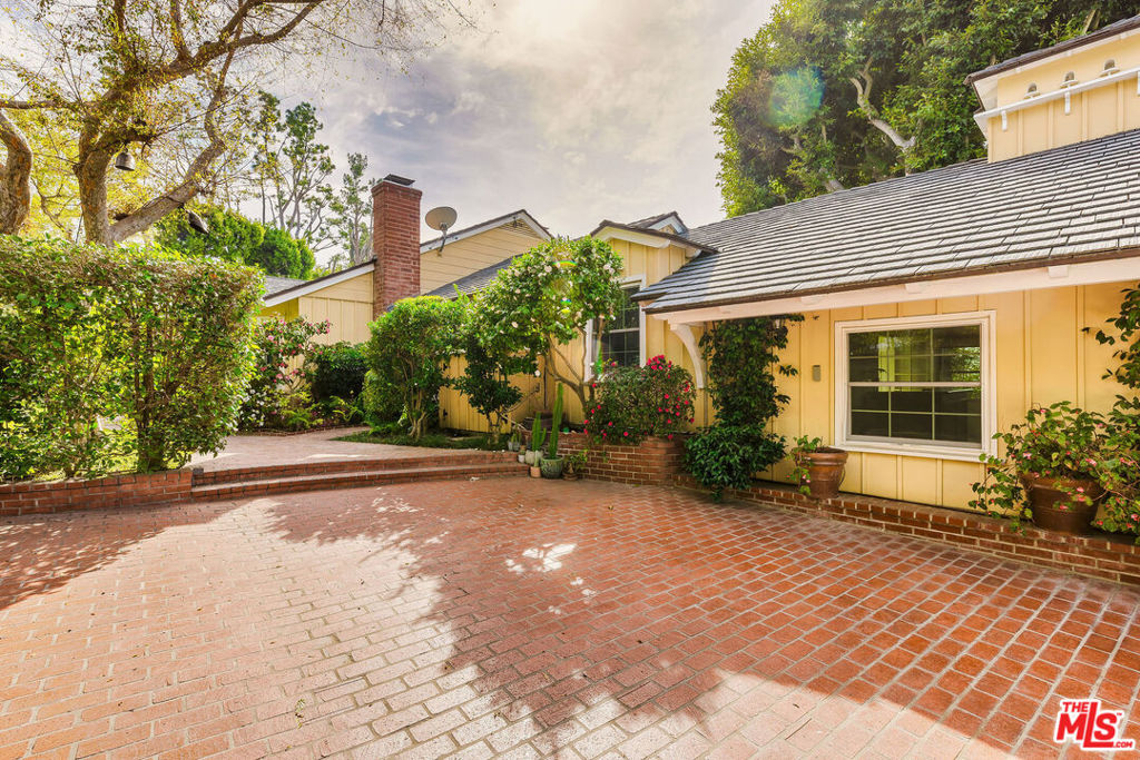 1237 Bel Air Road