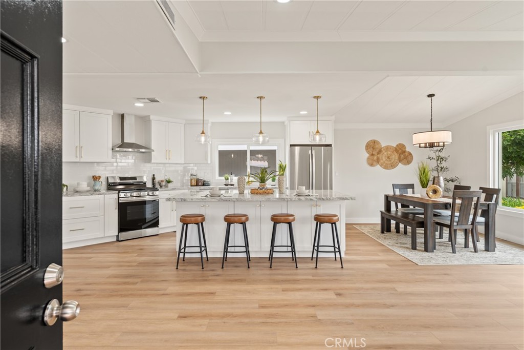 1342 Silver Lake Place 85