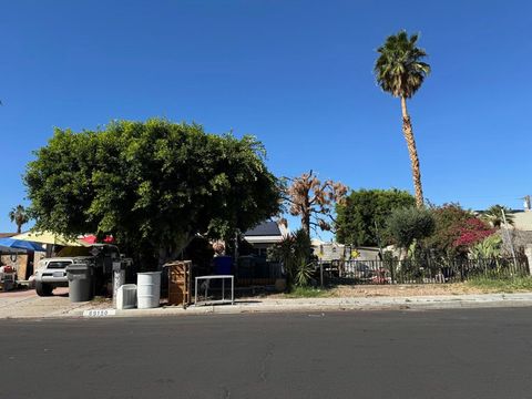 Photo of 69150 San Susanna Avenue, Cathedral City, CA 92234 (MLS # 219145092DA)