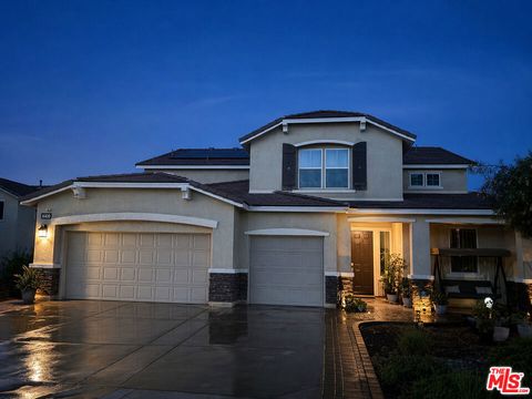 Photo of 26420 Plumcot Drive, Corona, CA 92883 (MLS # 26827915)