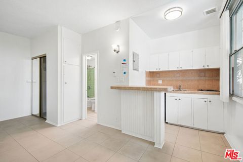 Photo of 400 S Occidental Boulevard #18, Los Angeles, CA 90057 (MLS # 26837731)