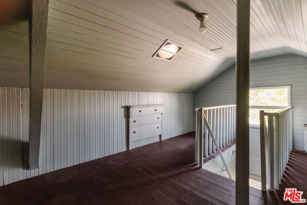 listing image 130720756258638507551