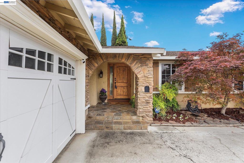 2616 Peartree Lane