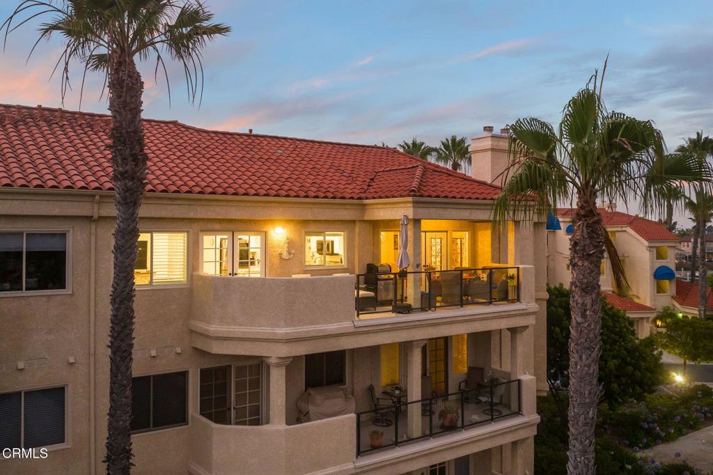 1737 Emerald Isle Way