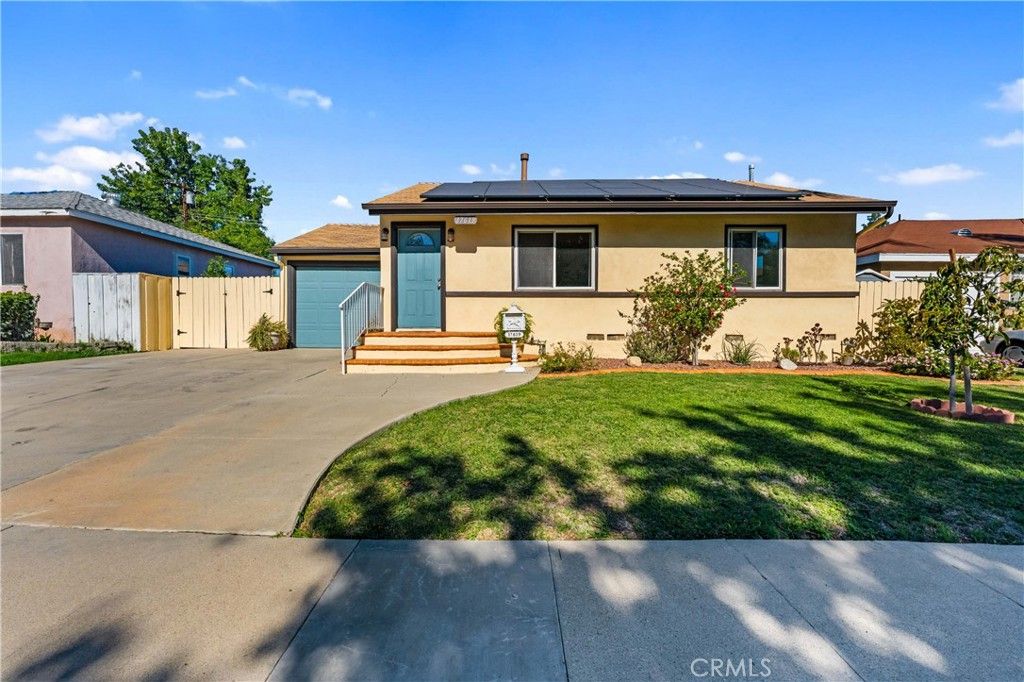 Photo of 17619 Miranda, Encino, CA 91316 (MLS # SR25256728)