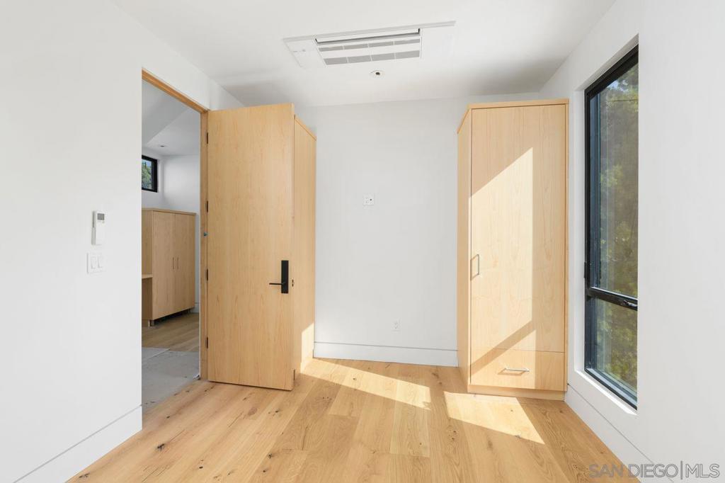 La Jolla - Residential Lease