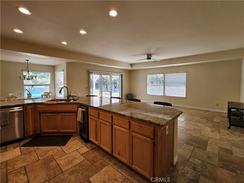 3020 Avenida Del Sol