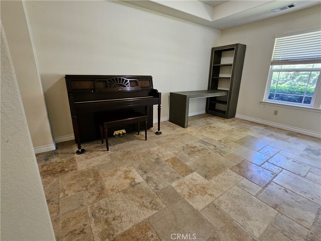 3020 Avenida Del Sol
