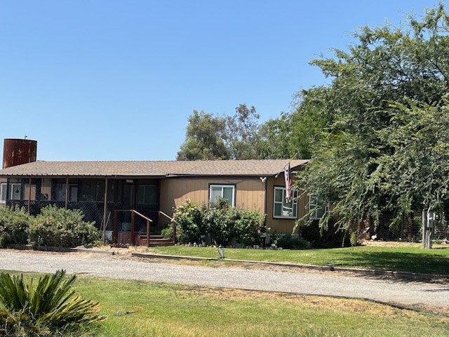 12837 Douglas Avenue