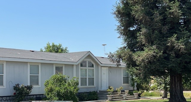 12837 Douglas Avenue