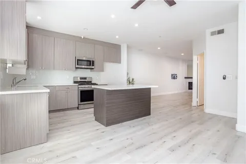 18347 Saticoy Unit 28, Reseda, CA 91335 - MLS#: SR25249074