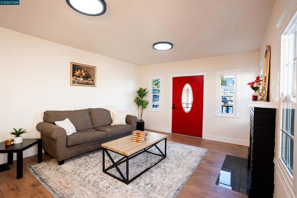 5915 San Pablo AVE, Oakland CA 94608