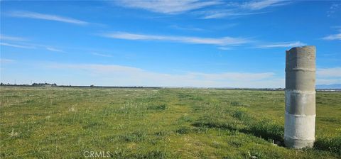 Photo of 0 77th W Avenue H, Lancaster, CA 93536 (MLS # SR26041230)