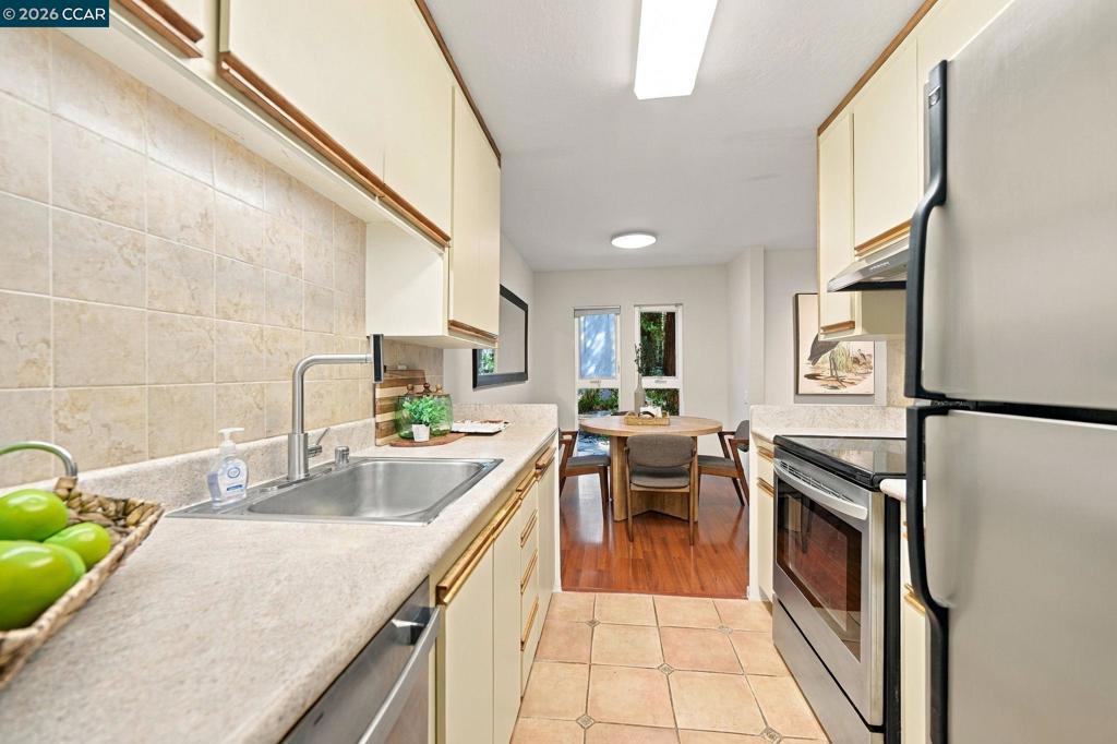 1236 Walker Ave 105
