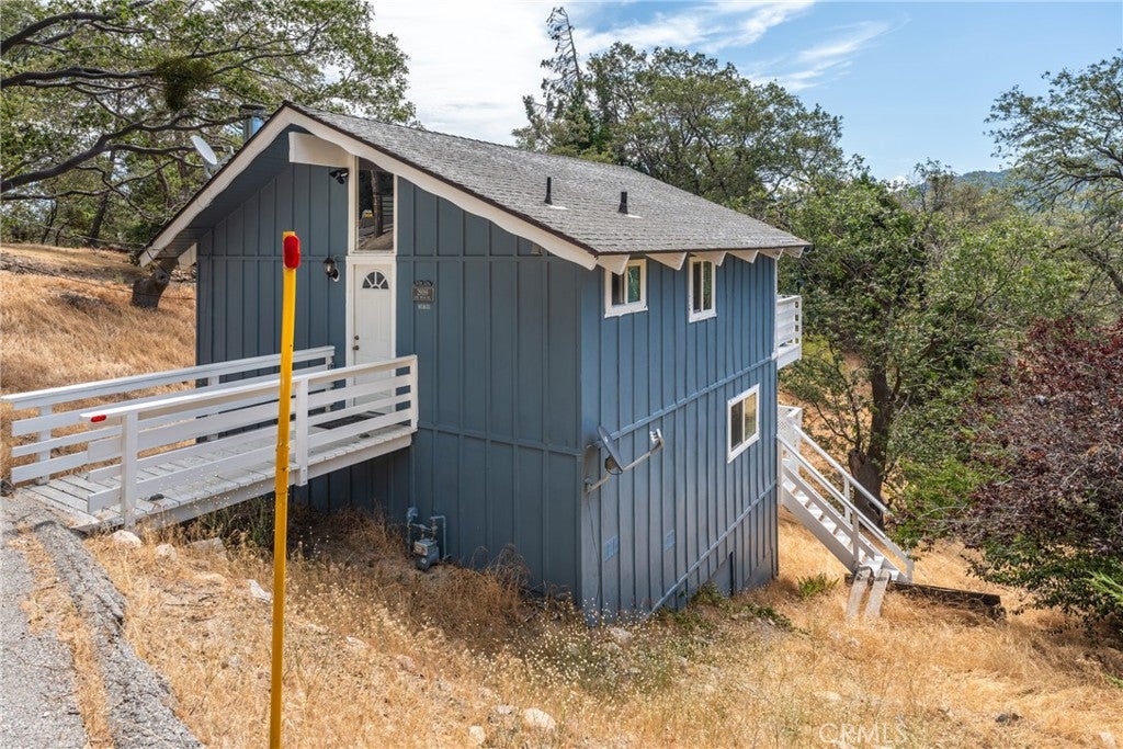 29199 Lake Brook
