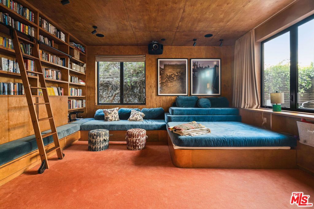 Photo of 734 Palms Boulevard, Venice, CA 90291 (MLS # 25593953)