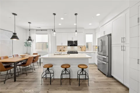 MLS: SW26129659