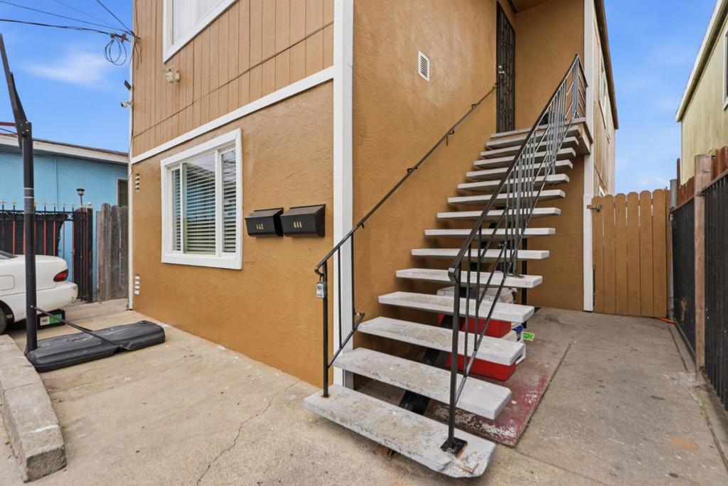 642 Douglas Avenue