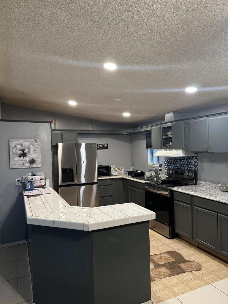 Vista Del Mar - Residential