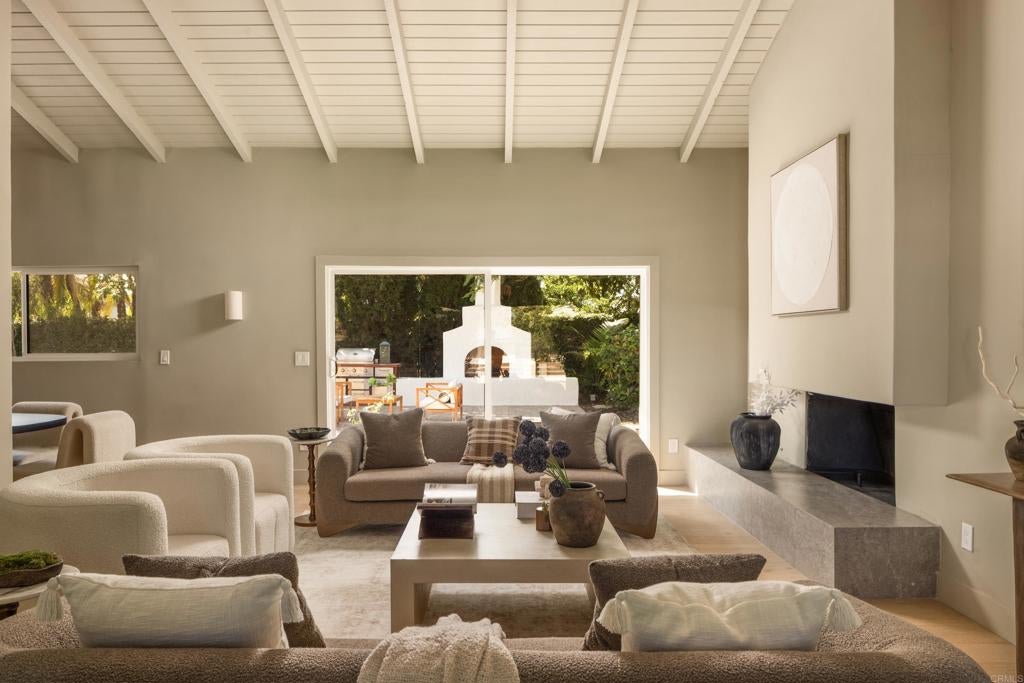 12441 La Bella Dr