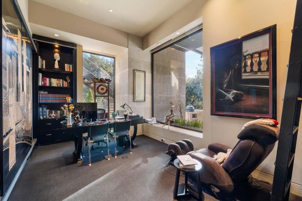 listing image 130722048952763371447