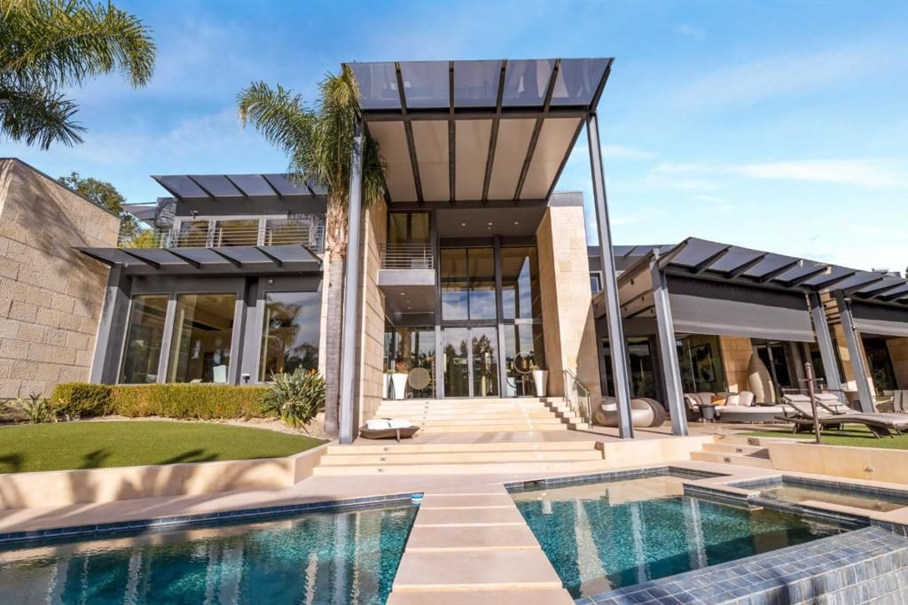 listing image 130720356676239086408