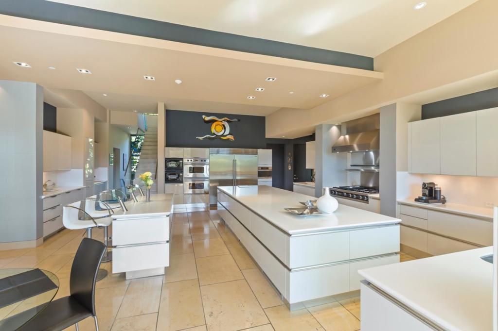 listing image 130726323793297780090
