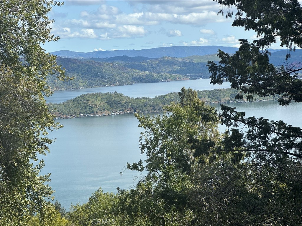 Your Next Chapter Starts Here! Welcome to Riviera West in Kelseyville—a peaceful community with million-dollar views. Build your custom home on this stunning Lakeview lot and enjoy a marina with launch access, a bocce ball court, clubhouse, BBQ area, and more. Just a short drive from Bay Area hustle, and close to charming wineries.