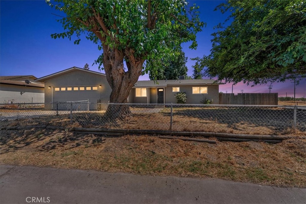 Welcome to 13015 Gregory Ave, a charming 3-bedroom, 2-bath home situated on a spacious corner lot in a quiet Tulare neighborhood. This property is perfect for first-time homebuyers or a small family looking for comfort and functionality. Enjoy the benefits of a large lot with plenty of room to entertain, garden, or expand. The backyard includes a storage shed and a side fence that opens upideal for extra parking, trailers, or additional storage needs. With no solar lease to assume, this home offers flexibility and affordability. Don't miss the opportunity to own this well-located home with great potential!