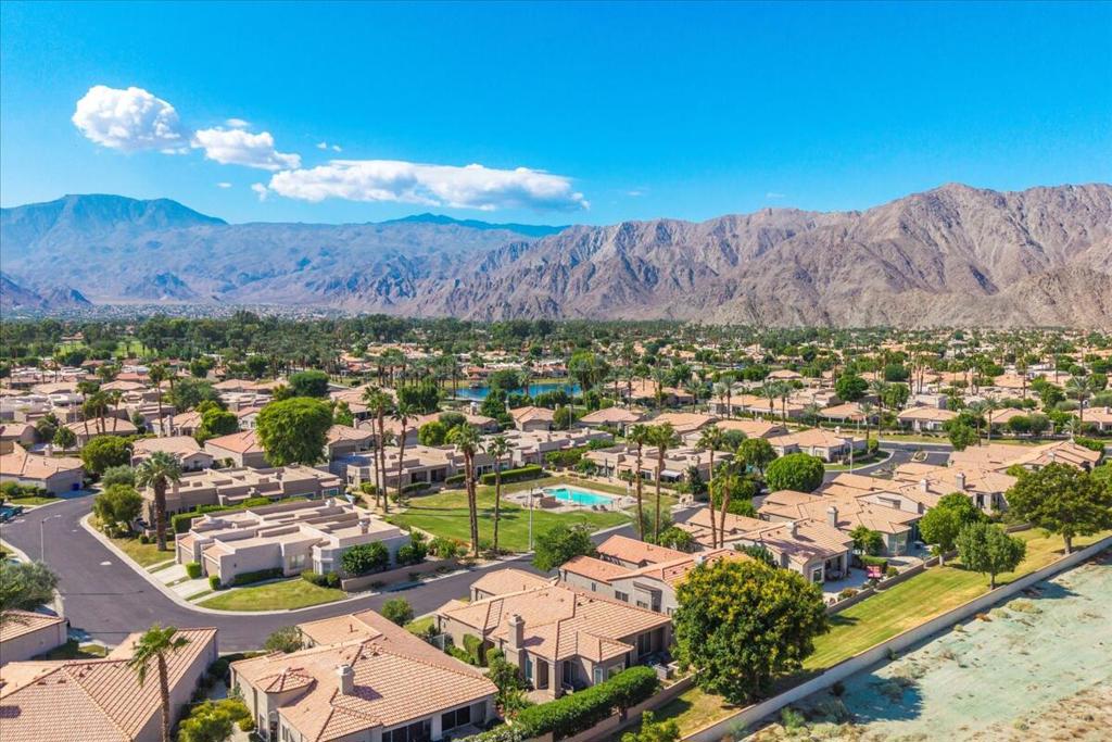 Laguna De La Paz - Residential Lease