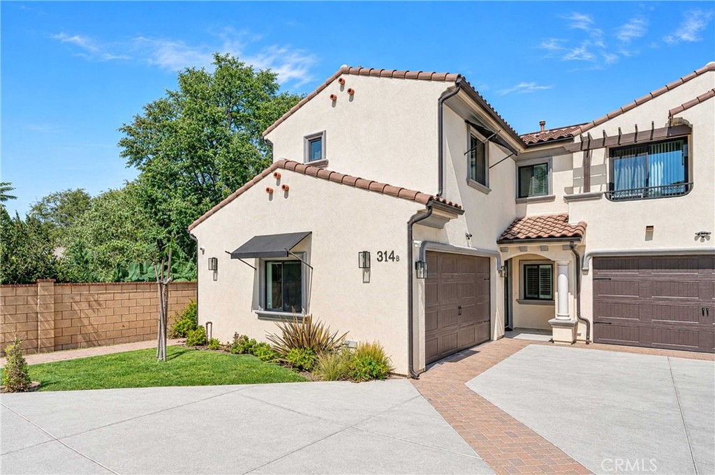 314 S Moore B