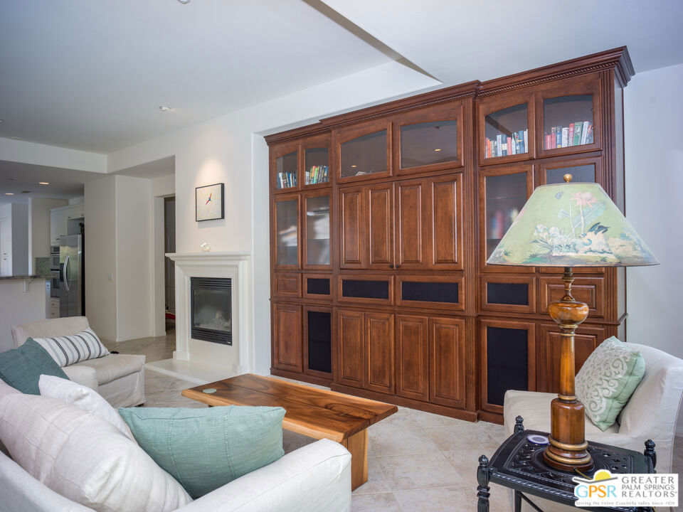 Four Seasons - Residential