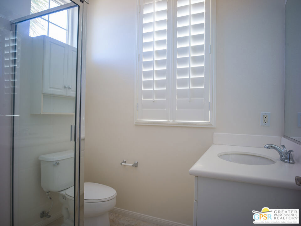 Four Seasons - Residential