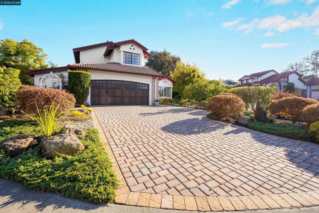 100 Opal Ct